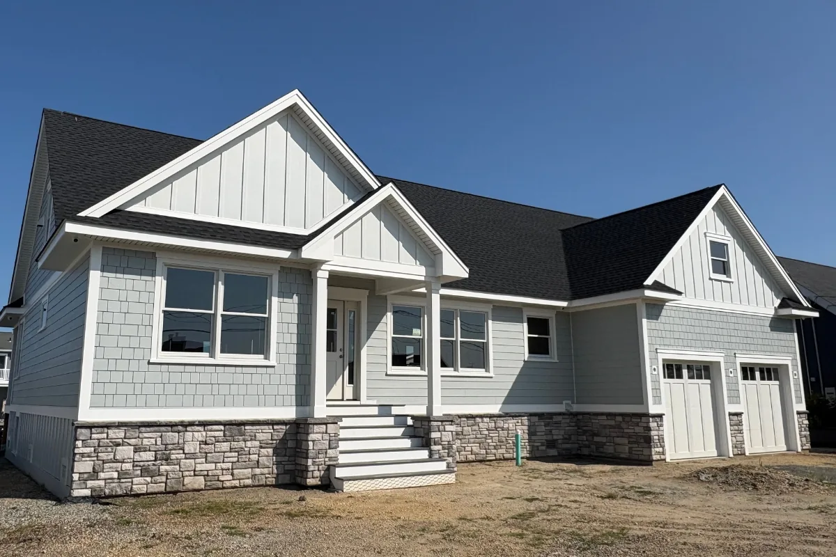 James Hardie siding on a new construction coastal farmhouse in Forked River, NJ