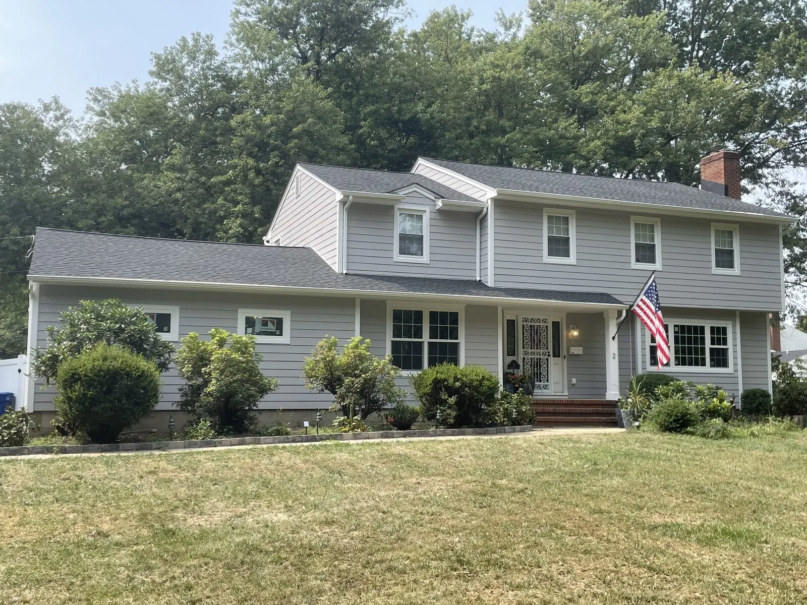 Siding installation on a traditional ranch home in Freehold, NJ